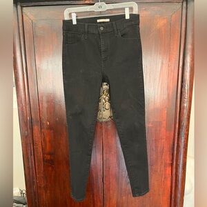 Black Levi’s 720 High Rise Super Skinny Jeans-Size 31